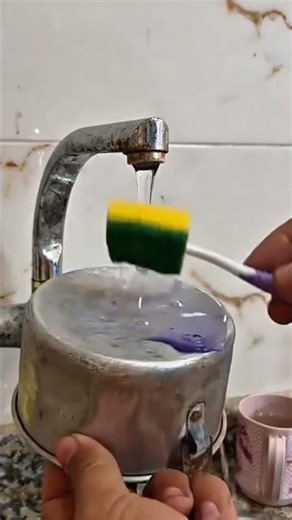 Tutorial on making a dishwashing sponge from a used toothbrush and a piece of sponge #creative #wood