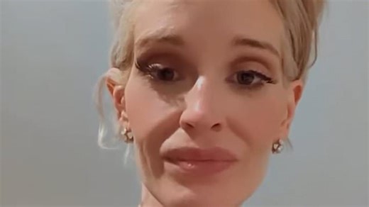 Kelly Osbourne hits back at 'grown women' attacking her appearance after Ozzy's death