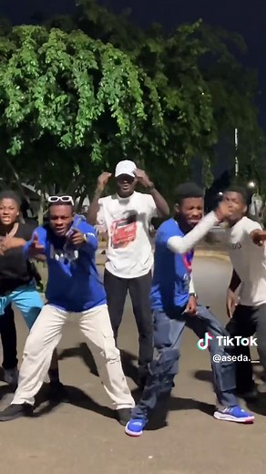 Defe Defe 🎶 WAIT FOR PART 2....😮‍💨🔥💃🏽 W/ @Maame Fosua🫠 @Benedicta Ijeoma @Eunioa favour💙🦋 @Sharon❤️ @BIG A!⭐️🇬🇭 @🤩⭐️Nana.yaww🤩✨ @Raph 🤝💡❤️ @God's Personal Soldier 👮‍♂️ Choreo by: @💙J E F F E R S💙 @Powerful Richie🇬🇭🌍 Videographer: @Giddie 🎶: @ikwame Song: @TeamEternityGhana #dance #defedefe #afrobeats #ghanatiktok🇬🇭 #gospel #fyp #dancetrend #viral