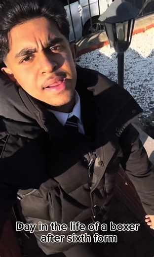 Ever wondered what a day in a boxing gym looks like? 🥊 Now imagine it being your routine. We’re offering 8–12 weeks of FREE training for new members. No experience needed — just show up and start. Your first step starts today. Link in bio#boxtok #shadowboxing #boxingtraining #indian #FightNight @AJ