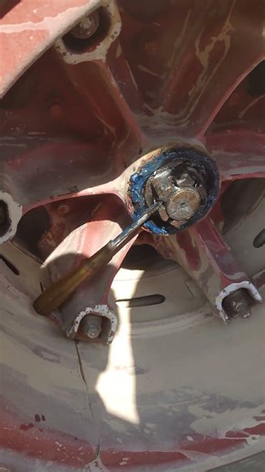 #automechanic #automobile #weldwheels #automechanics #mechanic #automotivetools #carmaintenance