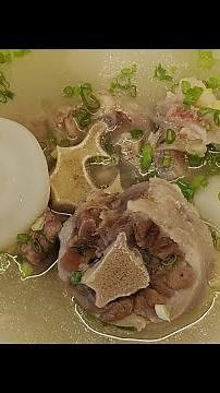 Korean Oxtail Soup — Kkori Gomtang (꼬리곰탕)