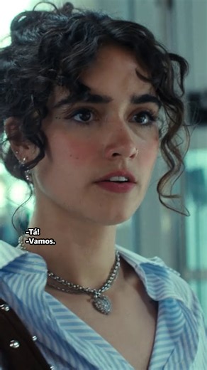 É uma bela forma de se apresentar, Sophia... 👀 Sua Culpa: Londres já chegou no meu streaming #SuaCulpaLondres #YourFaultLondon