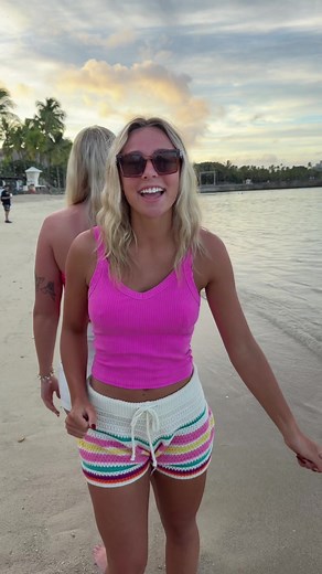 Discover Beautiful Waikiki Beach in Honolulu, Hawaii