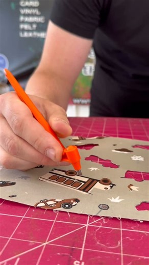 2.7K views · 29 reactions |  Cutting Fabric with the Gyro-Cut Pro  WORKS LIKE A PEN, CUTS LIKE A KNIFE  Www.craftyproducts.co.uk #gyrocut #fabric #fabriccutting #fabriccutter #appliquè #handmade #craft #crafts | Crafty Products | Facebook