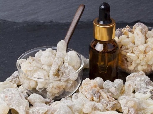 10 Health Benefits of Frankincense Essential Oil | Organic Facts