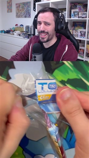 Un Pacchetto di Carte Pokémon DIMENTICATO IN AEROPORTO?