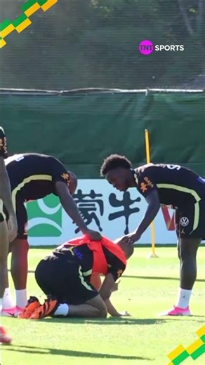 O FABINHO LEVOU A PIOR NESSA TROMBADA COM O IGOR THIAGO, MAS TÁ TUDO BEM COM ELE! #shorts