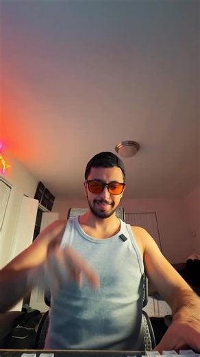 How To Play Retro Games? 🕹️ #retro #retrogamers #gamer #gamingconsole #gaming #technology #techtips #tech | Tech With Unes