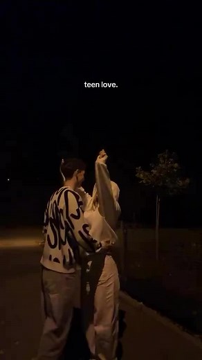 Teen Love ❤️❤️❤️ #viral_video #love #fyp #tiktok #tiktokcouples #tiktokcouples #couplegoals #relationshipgoals #cute #overs #hug #kiss #kisses #girlfriend #girlfriend #boyfriend #cuddlessss #imagine #crush #bf