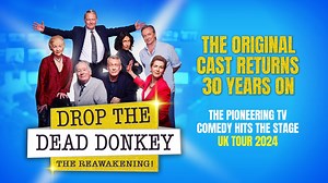 🚨 Breaking News: 30 years since the launch of the trailblazing, smash-hit TV series, Drop the Dead Donkey, the original Globelink News team are back, and live on stage for the very first time. cft.link/Drop-the-Dead-Donkey | Chichester Festival Theatre