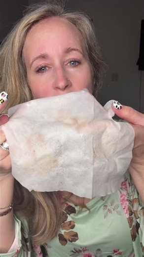Cleanse, exfoliate, tone, AND hydrate… in one wipe