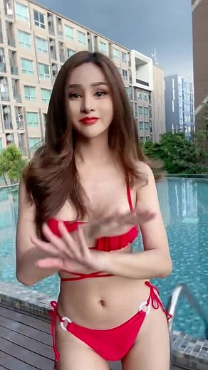 Stunning Poolside Bikini Fashion from Buriram