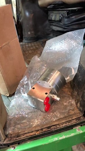 Upgrade your John Deere with this $4000 autosteer steering valve