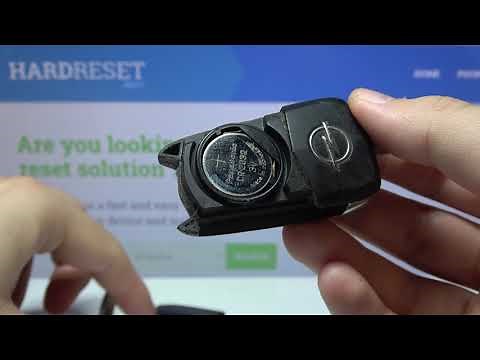How to Change Battery in OPEL Astra H Key Fob - Install New Battery in Astra III Key - Fix Opel Key