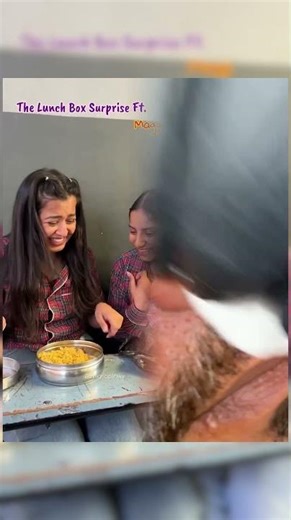 School + Maggi = Best Memory😍 #schoollife #maggi #jagritipahwa #lunchbox #lunchbreak #studentlife
