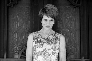 Shawn Colvin Remains Steady On With New Album All Fall Down - Glide Magazine