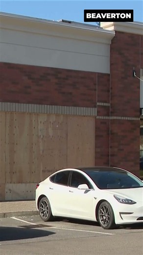 Driver crashes into 24 Hour Fitness