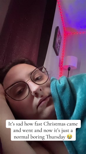 AmberAlert1996 (@amberalert_1996)’s video of christmas