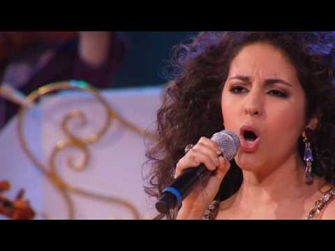 A tribute to Michael Jackson. The Earth Song by Andre Rieu and Carmen Monarcha