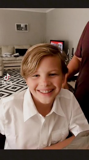 Well damn 😳 . . . . . . . . . . . . #transgender #trans #lgbt #lgbtq #gay #lesbian #pride #queer #bisexual #nonbinary #transgirl #ftm #loveislove #transisbeautiful #mtf #transwoman #genderfluid #pansexual #tgirl #love #gaypride #transexual #lgbtqia #transpride #asexual #crossdresser #transman #bi #girlslikeus #onlytrans