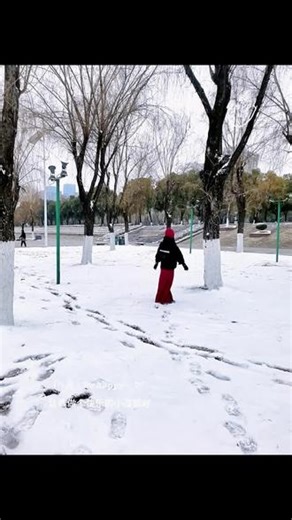 我在得寸进尺这个事情上实在是天赋异禀 反应过来的时候已经蹬鼻子上脸了 希望你原谅我 因为我接下来会继续胡搅蛮缠的 你受着吧