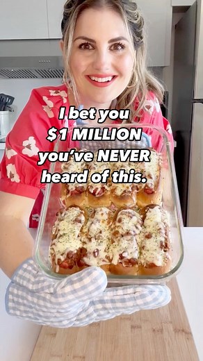 127K views · 1K reactions | CHILI DOG BOATS. Follow for Easy Recipes! 勺 | Best Friends For Frosting by Melissa Johnson | Facebook