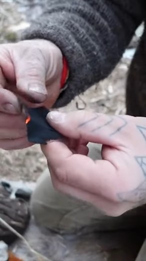 5.4K views · 315 reactions | Flint⧸Steel⧸Char Cloth - #survival #bushcraft #donnydust #primitiveskills #firemaking #fire | Paleo Tracks Survival | Facebook