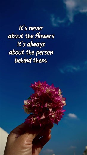 Not the flowers🌸 but the hands that chose it matter.. #lifeisbeautiful #withyou