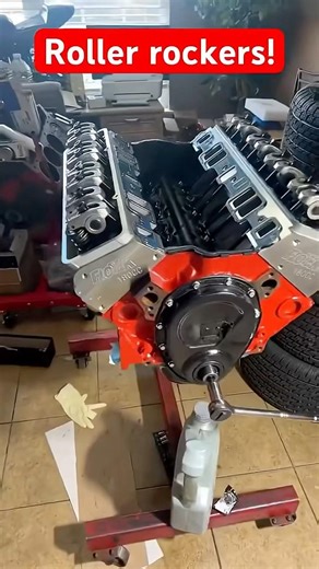 350 small block Chevy #mechanic #racing #enginebuild #shorts #shortsviral #racecar #shortvideo #diy