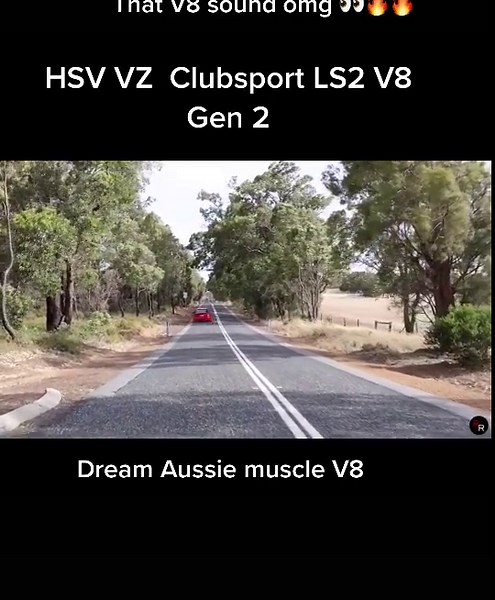 Australian V8 Commodore Revving and Burnouts