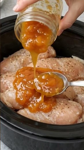 Slow Cooker Apricot Glazed Chicken