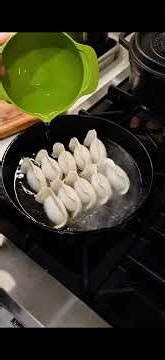 Healthy Chinese Breakfast Milky Crucian Carp Soup & Crispy Potstickers 🐟🥟