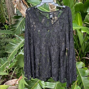Torrid lace bow sleeve top or blouse