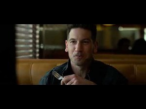 How we thought She-Hulk’s clothes would rip off vs what we got…