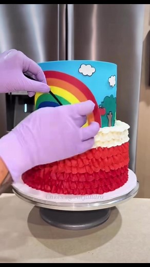 Part 3 of making my daughter’s Hello Kitty 10th birthday cake❤️ #cakedecorating #part3 | Cakes by Alejandra