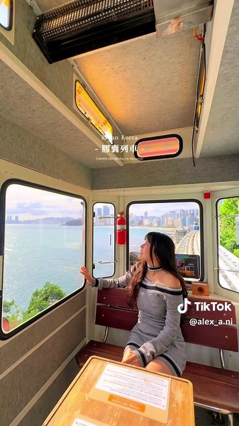 體驗釜山天空膠囊列車的浪漫之旅