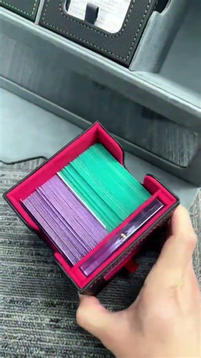 Looks and functionality—both top-tier! Who wouldn’t fall for this large-capacity deck box? #deckbox