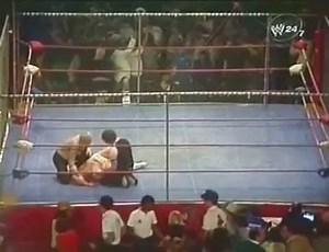 539K views · 2.6K reactions | On December 25, 1982 World Class Championship Wrestling held their “Christmas Star Wars” show in front of 18,000 fans at the Reunion Arena in Dallas, Texas. In the main event, Kerry Von Erich challenged Ric Flair for the NWA World Heavyweight Championship inside of a steel cage. | Davenport Sports Network | Facebook