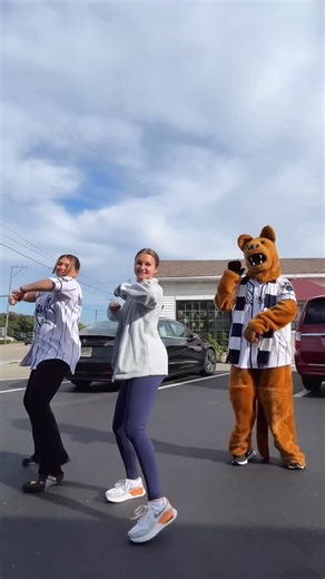 Penn State Behrend Cheer on Instagram: "Happy game day!! 🤍💙"