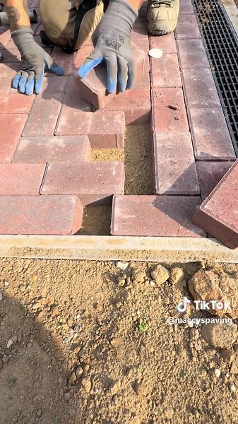 Cutting block paving: satisfying sound from Probst equipment