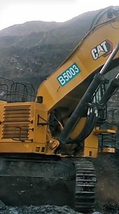 Stuck No More! Cat 6015B Gives the Push to Break Free! 🚛⚡🦾 #Cat6015B #HaulTruck #MiningRescue #fblifestyle | Earthmover Legends