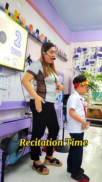 Recitation time with different claps 🥰 Good job kids! 🍒 | Teacher Carla