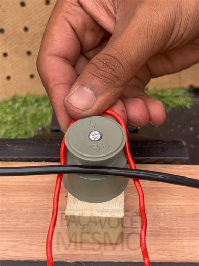 Master Cable Management: Locking Cables Securely