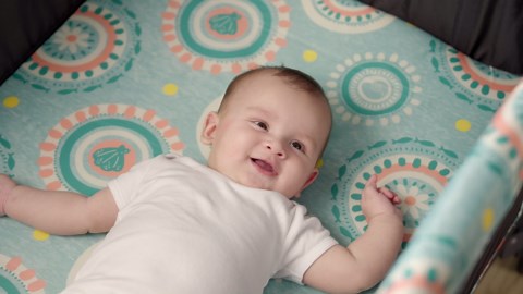 CoziBB Baby Bassinet Bedside Crib 5 in 1 with Detachable Changing Table, Pack and Play with Mattress, Storage, Music and 3 Adjustable Height, Portable Large Playard for Newborn Baby