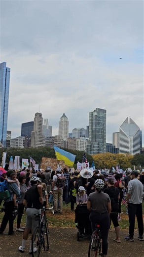 Chicagoans protesting against fascism | Photography & Video Digital
