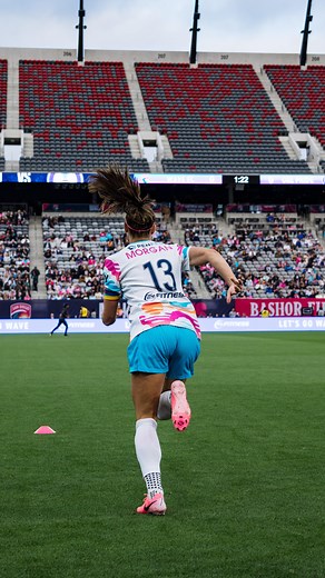 New Wave 🧘‍♀️ GAMEDAY // 7PM PT // NWSL | Alex Morgan