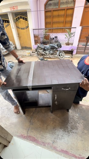 Gautam Jaiswal | Manthan Ke Liye Gaming Computer Table Kharide/ 😃👌 / #swadishthaibhai | Instagram