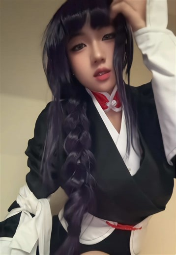 Falling Off the Bed: A Bleach Cosplay Moment