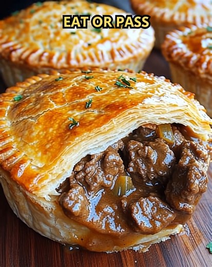 The Ultimate Aussie Meat Pies with Tender Chunky Beef: Flaky, Golden, and Irresistibly Authentic Ingredients: Chuck roast (4 pounds) Oil for browning (2 tablespoons) Onion (½, finely diced) All-purpose flour (¼ cup) Beef stock (4 cups) The rest of the recipe is in FIRST (C.O.M.M.E.N.T) 👇 Enjoy ❤️ 👇👇👇 | Grandma's Favorite Recipes